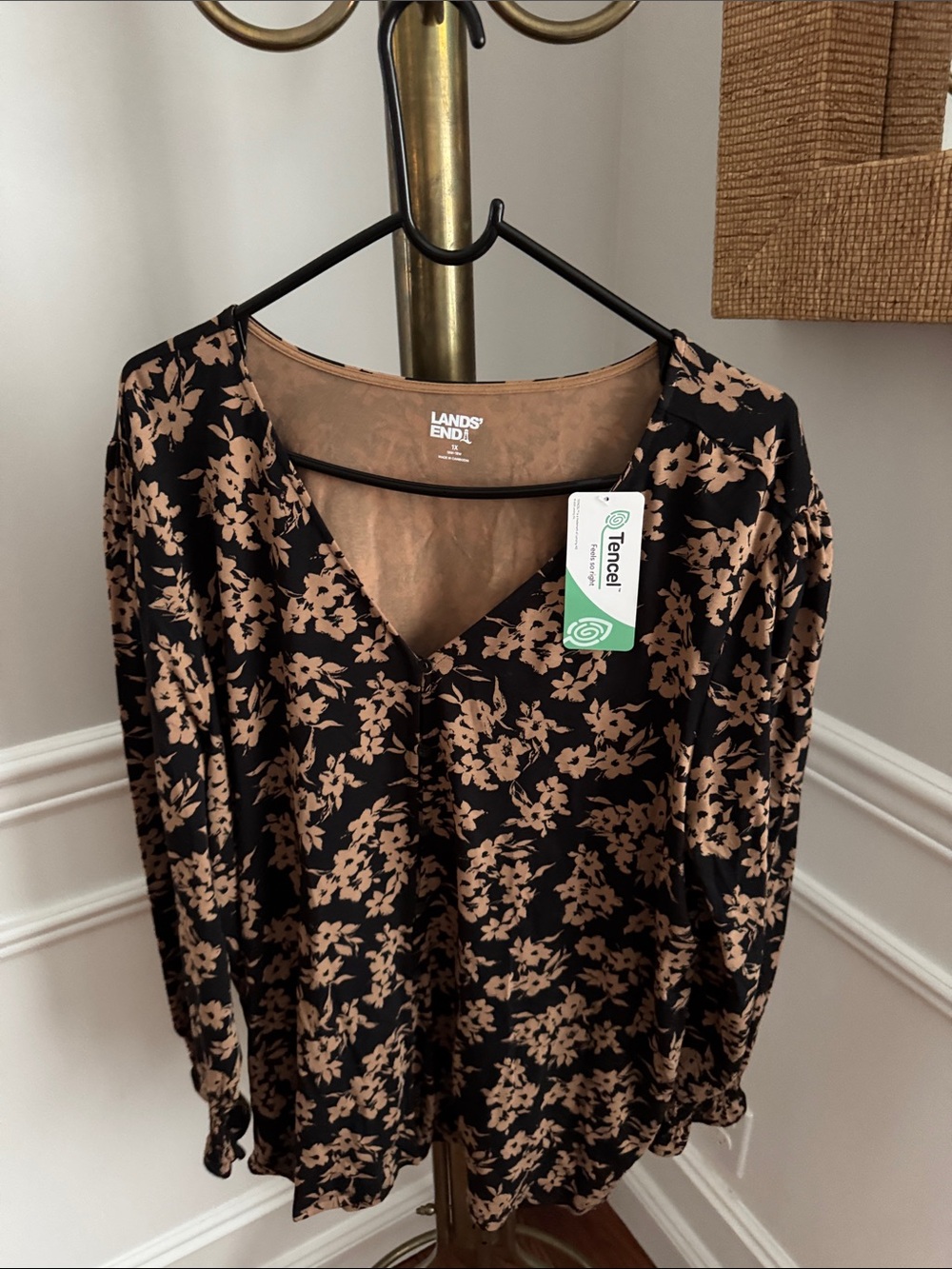 Lands' End Black Long-Sleeve V-Neck Top with Tan Floral Print